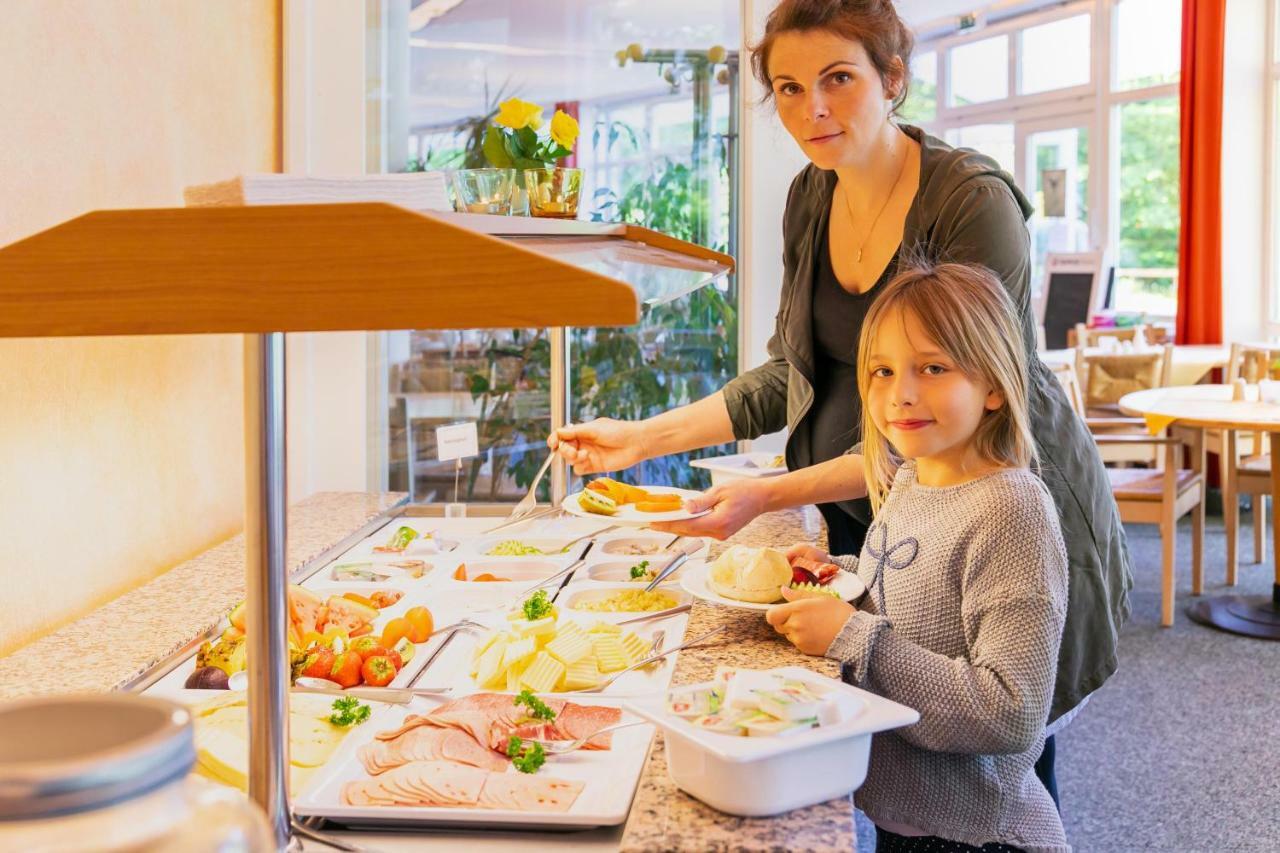 Mueritzparadies - Feriendorf Alte Fahrt Rechlin Exteriör bild